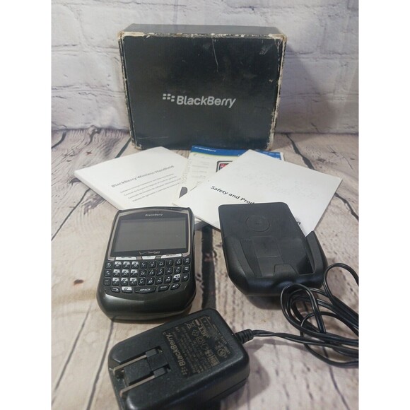 BlackBerry Smartphone 8703e 3X—No Sim‎ Collector's Verizon Cracked Needs Battery - Picture 1 of 11